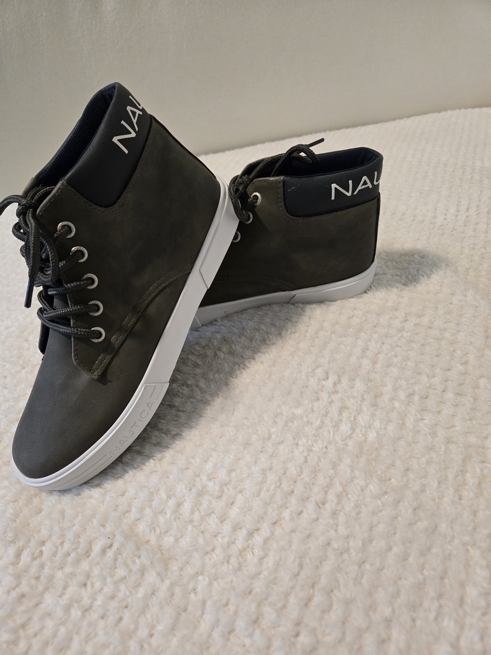 Nautica Kids Gray Casual Sneakers Lace-Up Shoes Size 3
